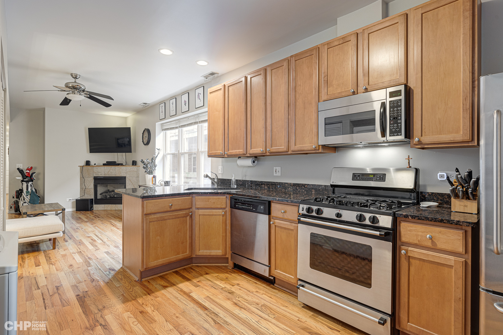 3124 West Cullom Avenue, Unit 2 Chicago, IL 60618 - Photo 8 of 16