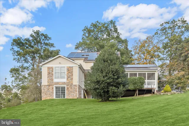 $1,250,000 | 5722 Banjo Drive, Eldersburg, MD 21784