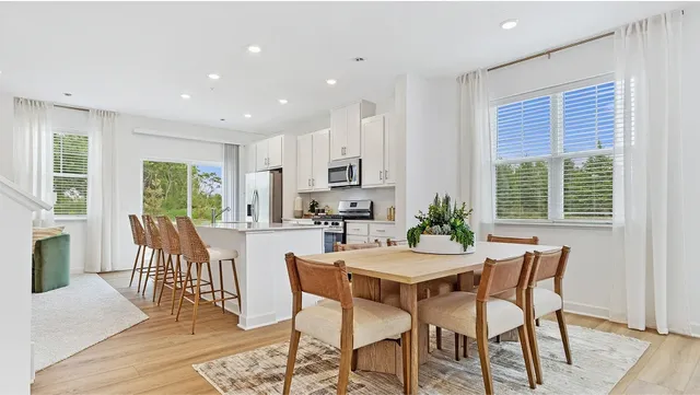 $2,445 | 2187 Tyrone Drive, Shakopee, MN 55379