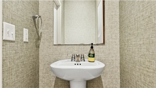 $2,445 | 2187 Tyrone Drive, Shakopee, MN 55379