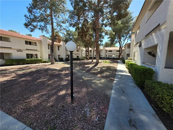 $1,165 | 6671 West Tropicana Avenue, Unit 103, Las Vegas, NV 89103