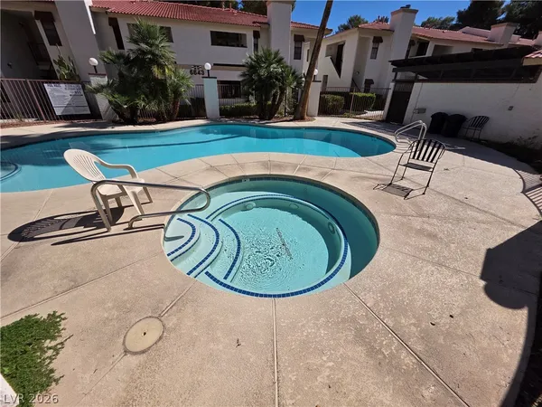 $1,165 | 6671 West Tropicana Avenue, Unit 103, Las Vegas, NV 89103