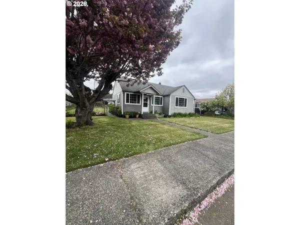 $329,900 | 2035 Cedar Avenue, Reedsport, OR 97467
