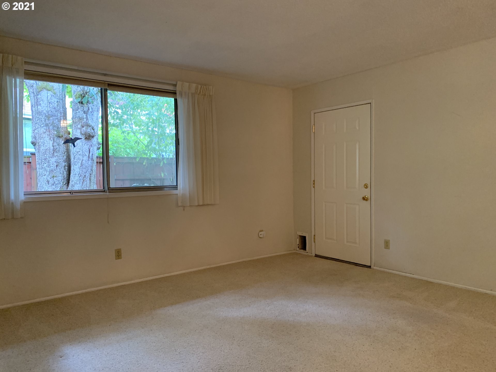 4629 Fox Hollow Road Eugene, OR 97405 - Photo 11 of 32 Gallery Image 11