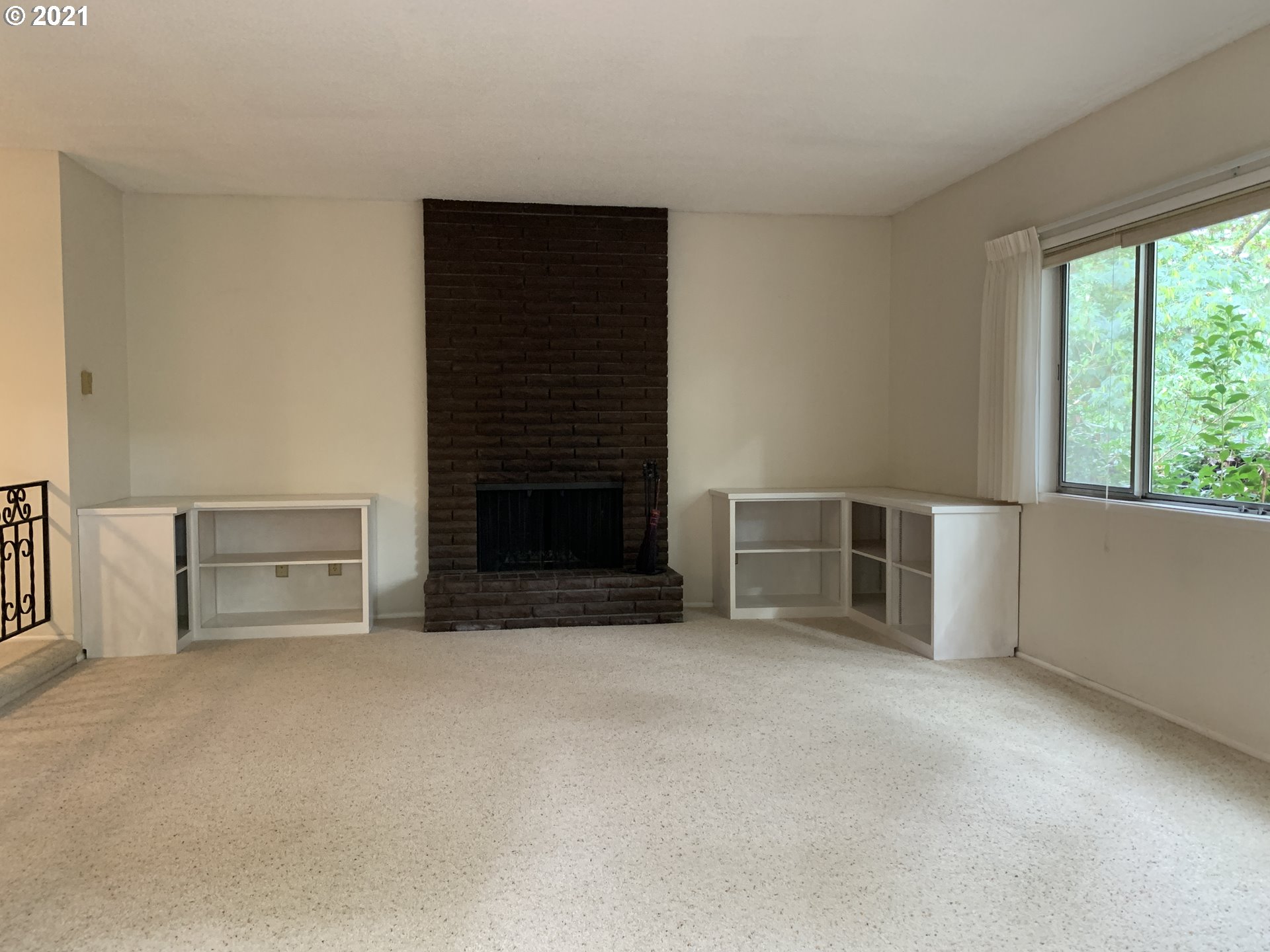 4629 Fox Hollow Road Eugene, OR 97405 - Photo 7 of 32 Gallery Image 7