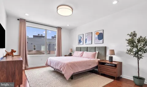 $5,600 | 3203 Sunrise Walk, Philadelphia, PA 19125