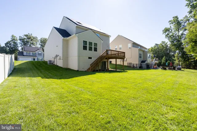 a house view with a outdoor space