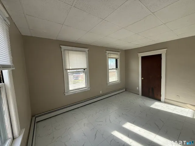 $1,700 | 154 Daly Avenue, Unit 3, New Britain, CT 06051