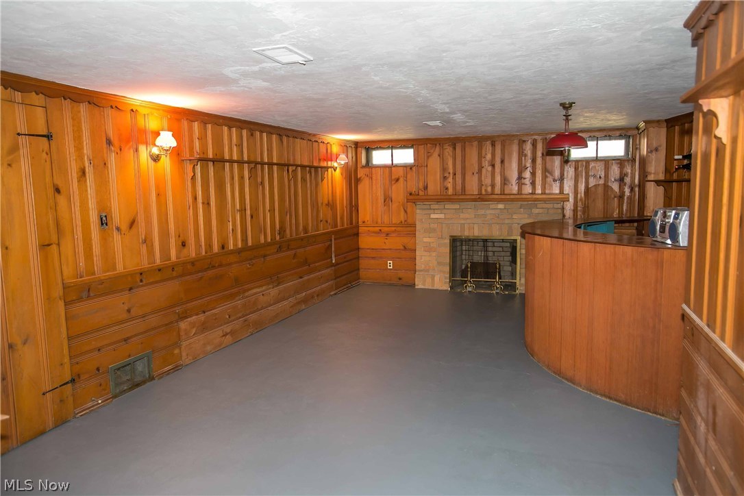 2540 Milton Road Cleveland, OH 44118 - Photo 28 of 35 Gallery Image 28