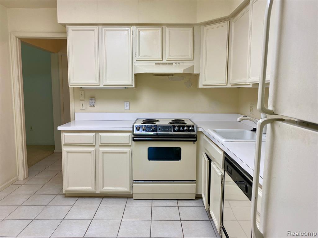 29640 Middlebelt Road, Unit 2601 Farmington Hills, MI 48334 - Photo 8 of 24