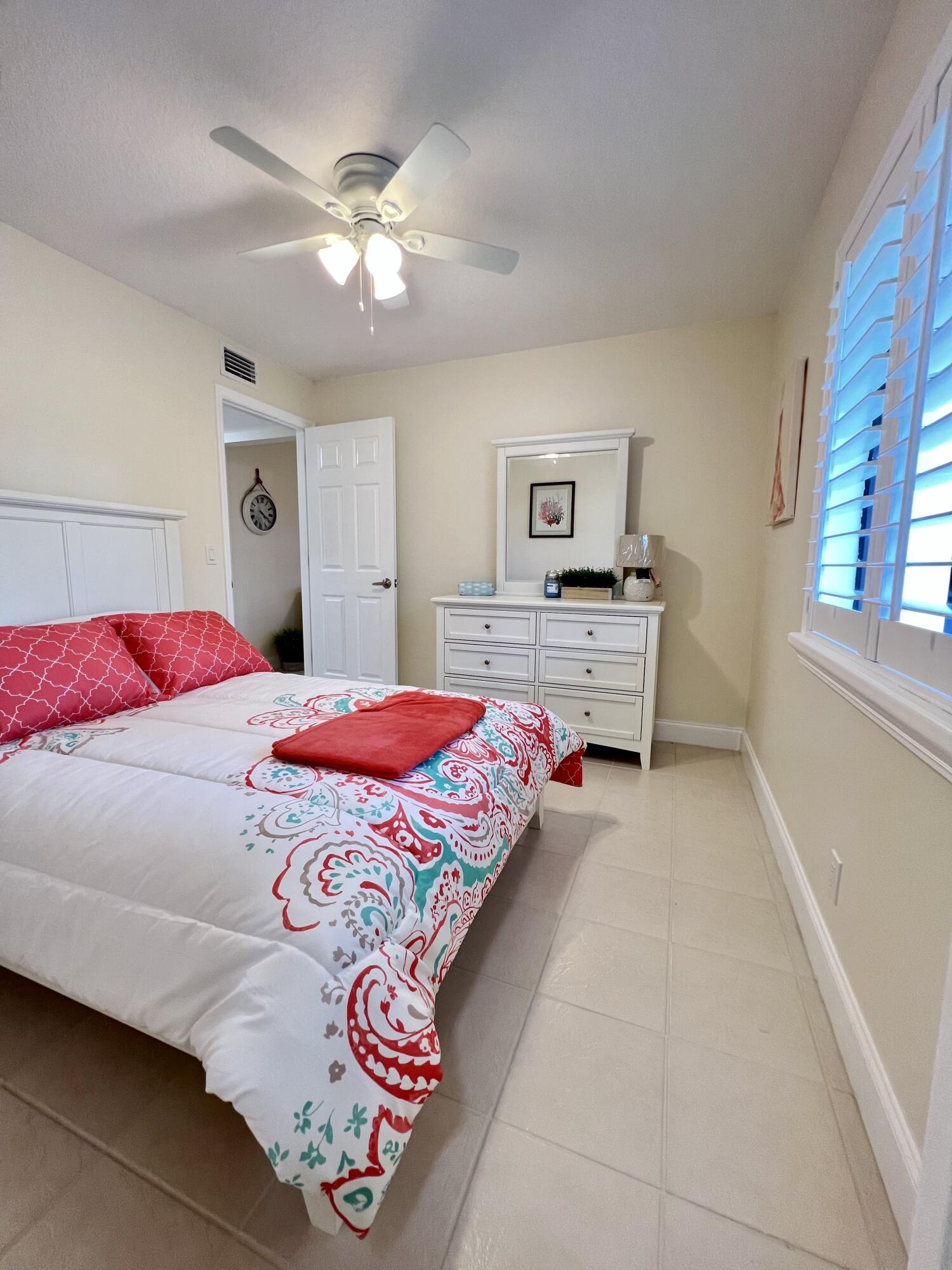 337 Knotty Pine Circle, Unit C2 Greenacres, FL 33463 - Photo 16 of 33 DB084A6D-1FBA-401B-8145-CD10FA63A9BE