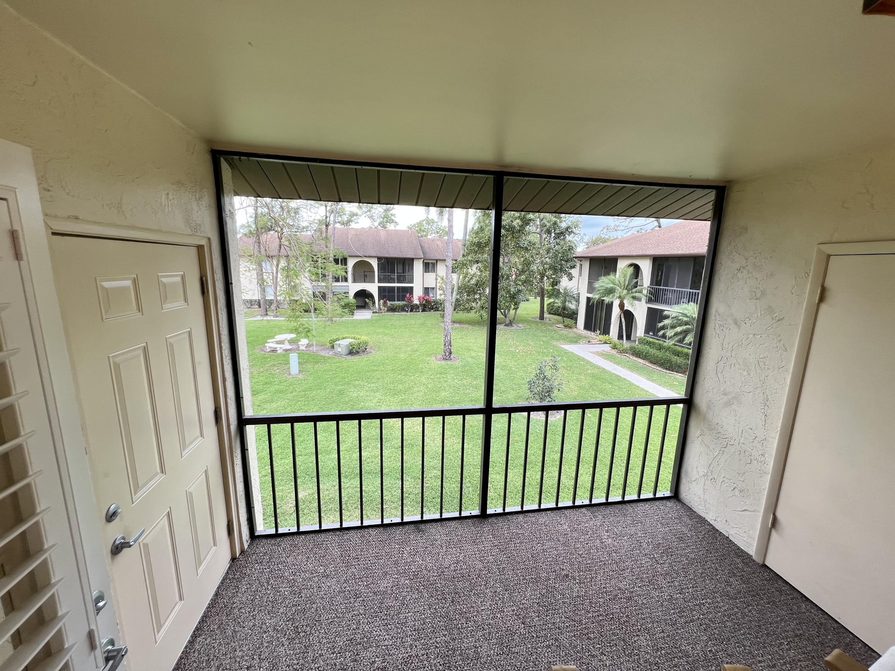 337 Knotty Pine Circle, Unit C2 Greenacres, FL 33463 - Photo 27 of 33 879D0118-E6D8-4E8F-BFDD-C8198AB49B88