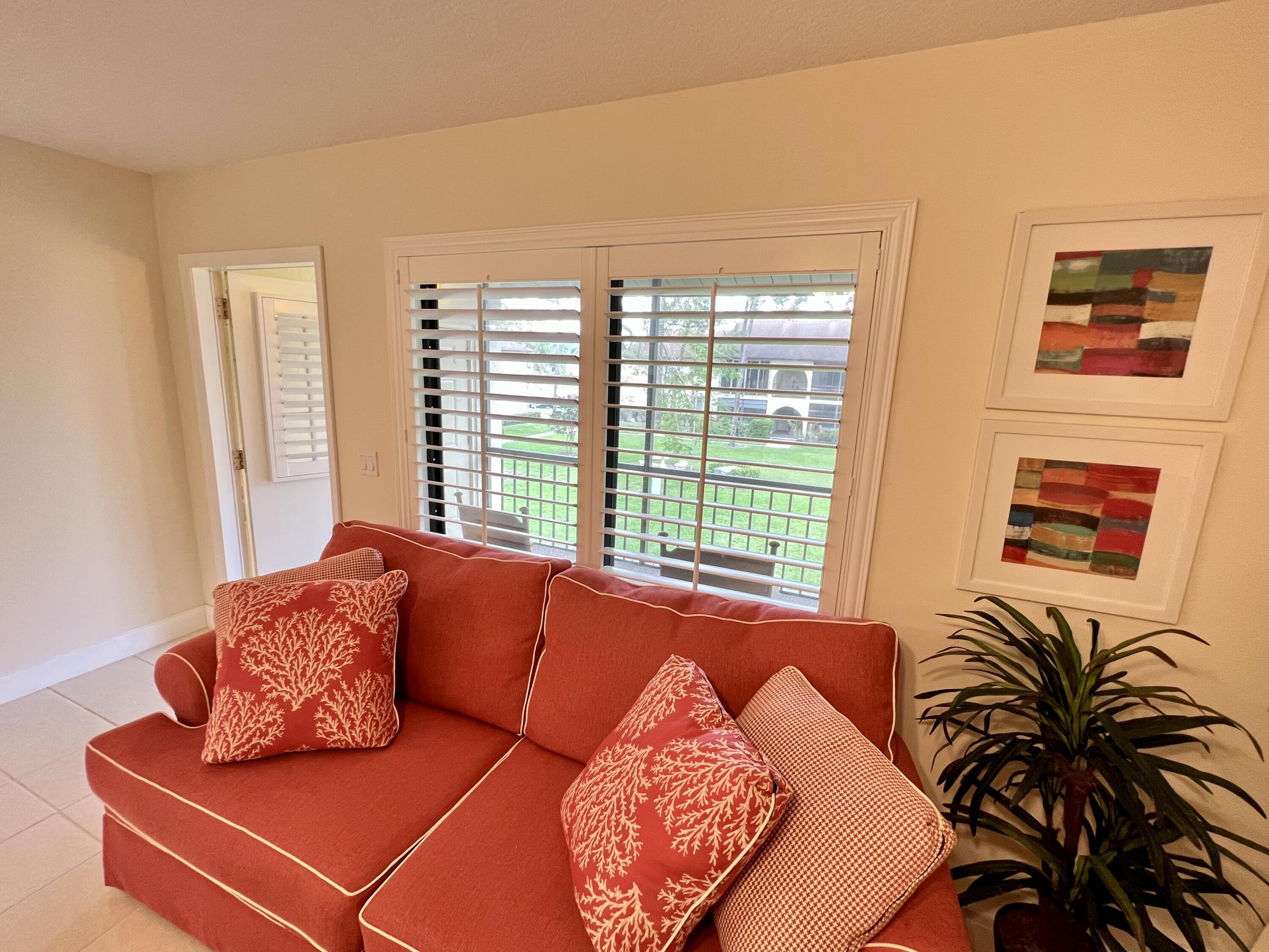 337 Knotty Pine Circle, Unit C2 Greenacres, FL 33463 - Photo 9 of 33 D3548619-46B7-42C5-A1B4-6F7287605F57