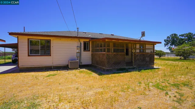 $869,000 | 11273 Garden Highway, Yuba City, CA 95991