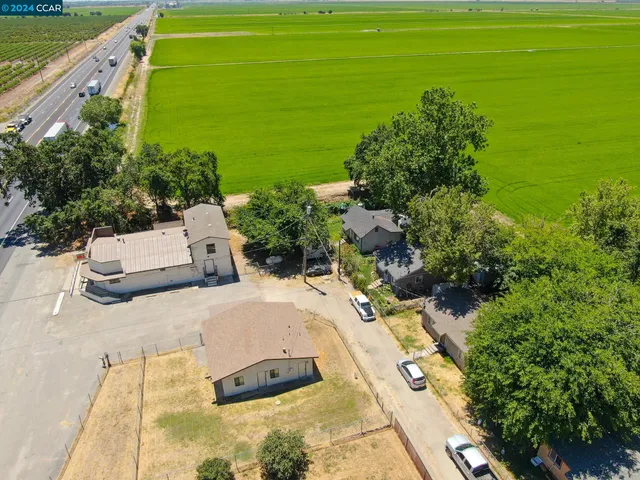 $869,000 | 11273 Garden Highway, Yuba City, CA 95991