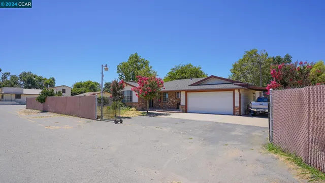 $869,000 | 11273 Garden Highway, Yuba City, CA 95991