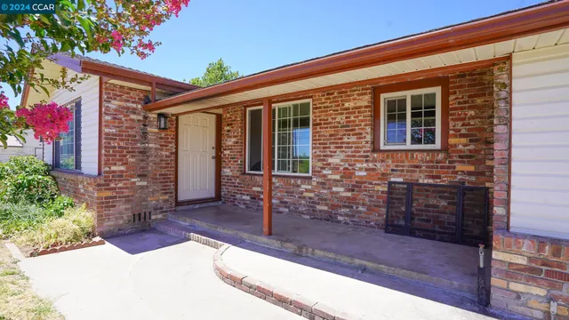 $869,000 | 11273 Garden Highway, Yuba City, CA 95991
