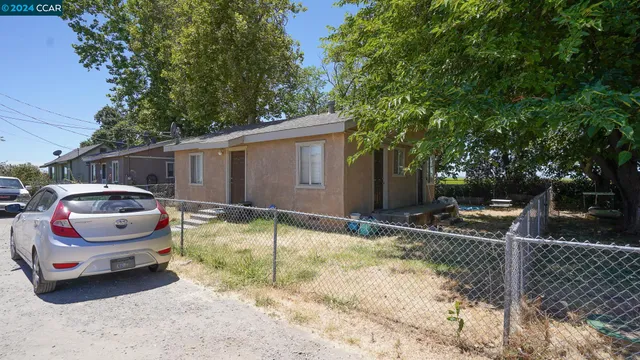 $869,000 | 11273 Garden Highway, Yuba City, CA 95991