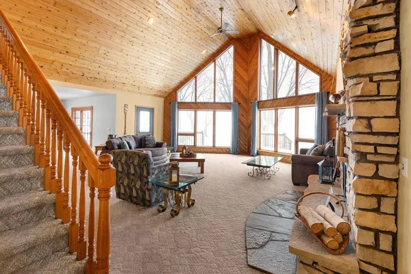 $769,500 | W913 West North Shore Drive, Montello, WI 53949
