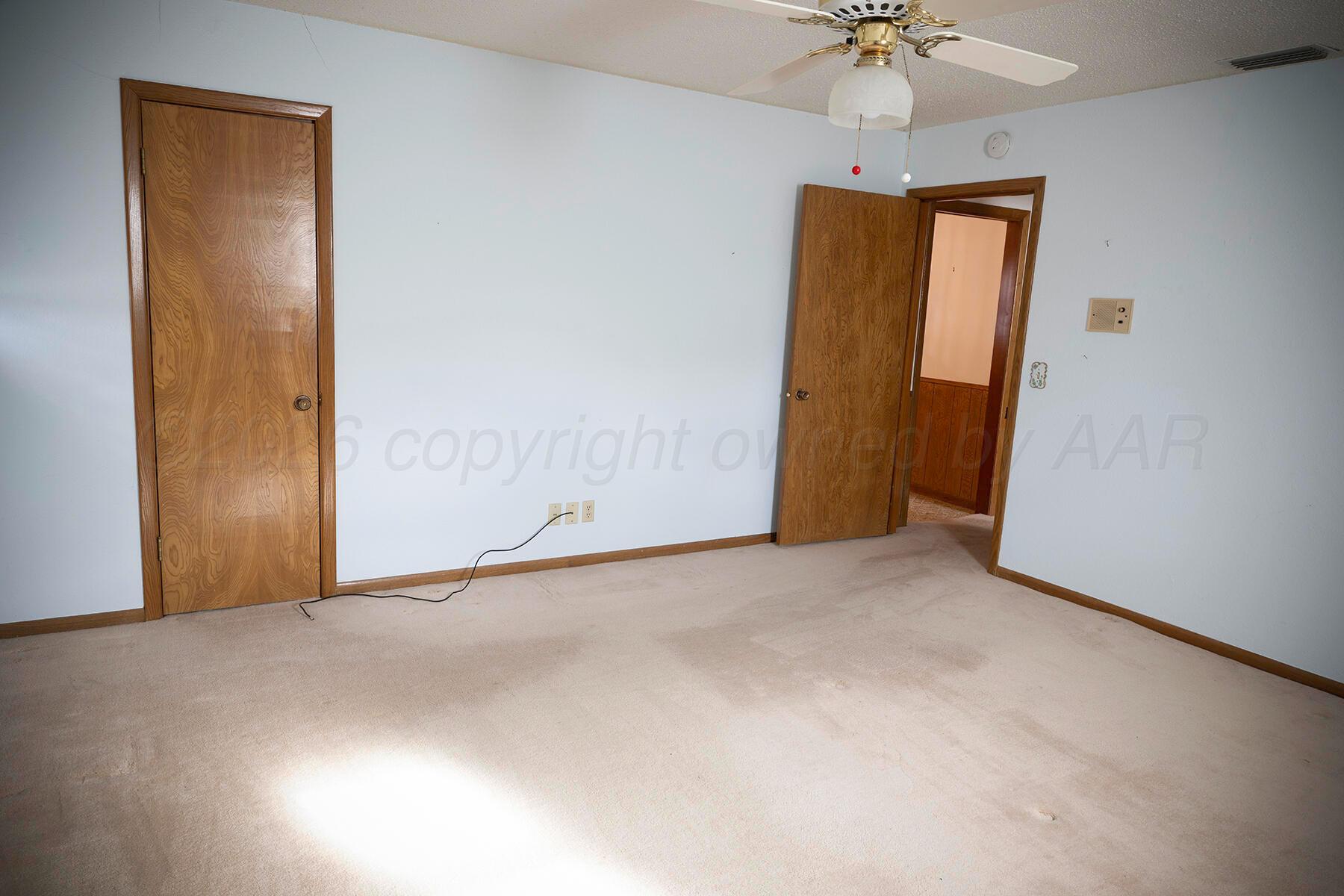 309 Bennett Drive Dumas, TX 79029 - Photo 30 of 35 Bedroom 3