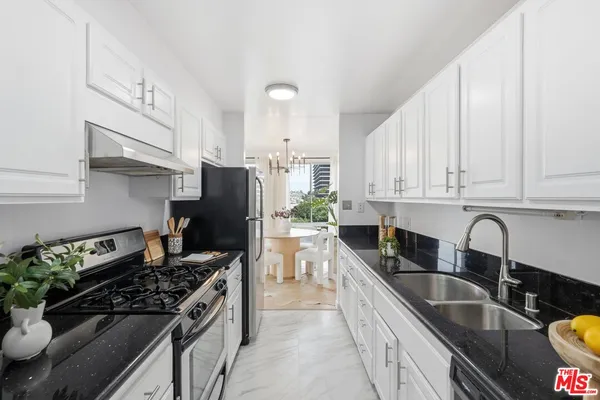 $588,888 | 800 West 1st Street, Unit 710, Los Angeles, CA 90012