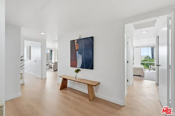$588,888 | 800 West 1st Street, Unit 710, Los Angeles, CA 90012