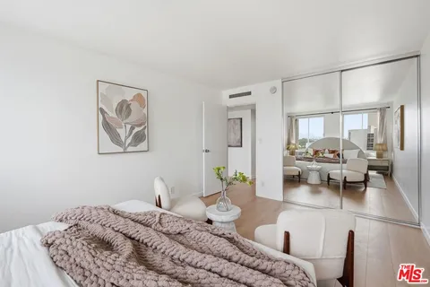 $525,000 | 800 West 1st Street, Unit 710, Los Angeles, CA 90012