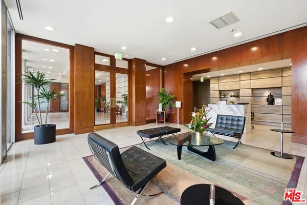 $588,888 | 800 West 1st Street, Unit 710, Los Angeles, CA 90012