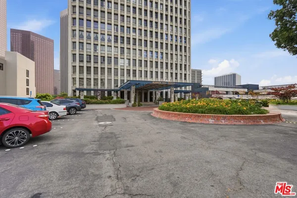 $588,888 | 800 West 1st Street, Unit 710, Los Angeles, CA 90012