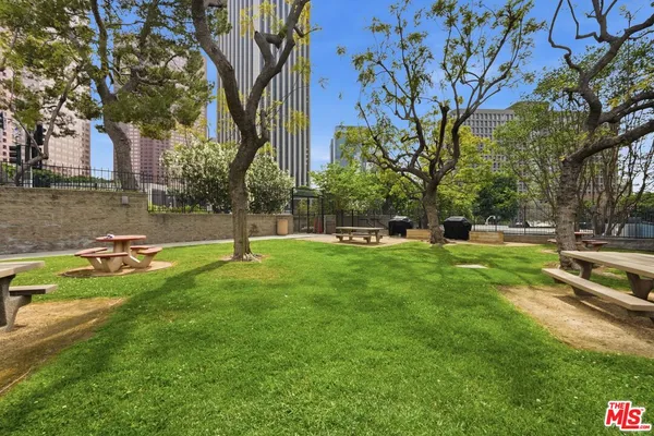 $588,888 | 800 West 1st Street, Unit 710, Los Angeles, CA 90012