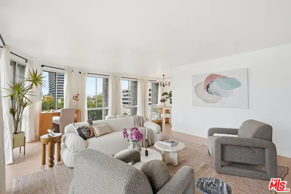 $588,888 | 800 West 1st Street, Unit 710, Los Angeles, CA 90012