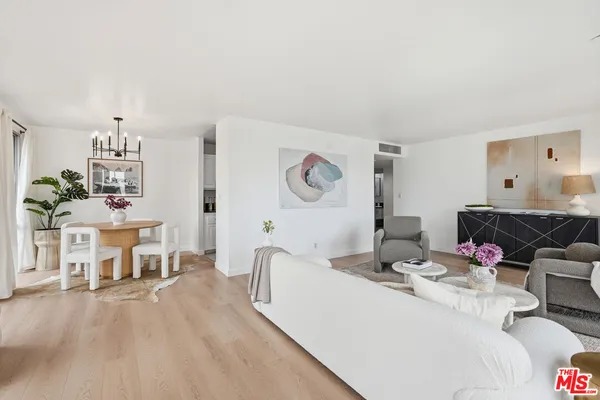 $588,888 | 800 West 1st Street, Unit 710, Los Angeles, CA 90012