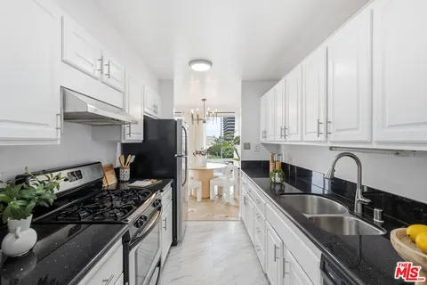 $525,000 | 800 West 1st Street, Unit 710, Los Angeles, CA 90012