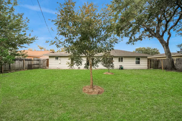 $2,200 | 9535 Vogue Lane, Houston, TX 77080