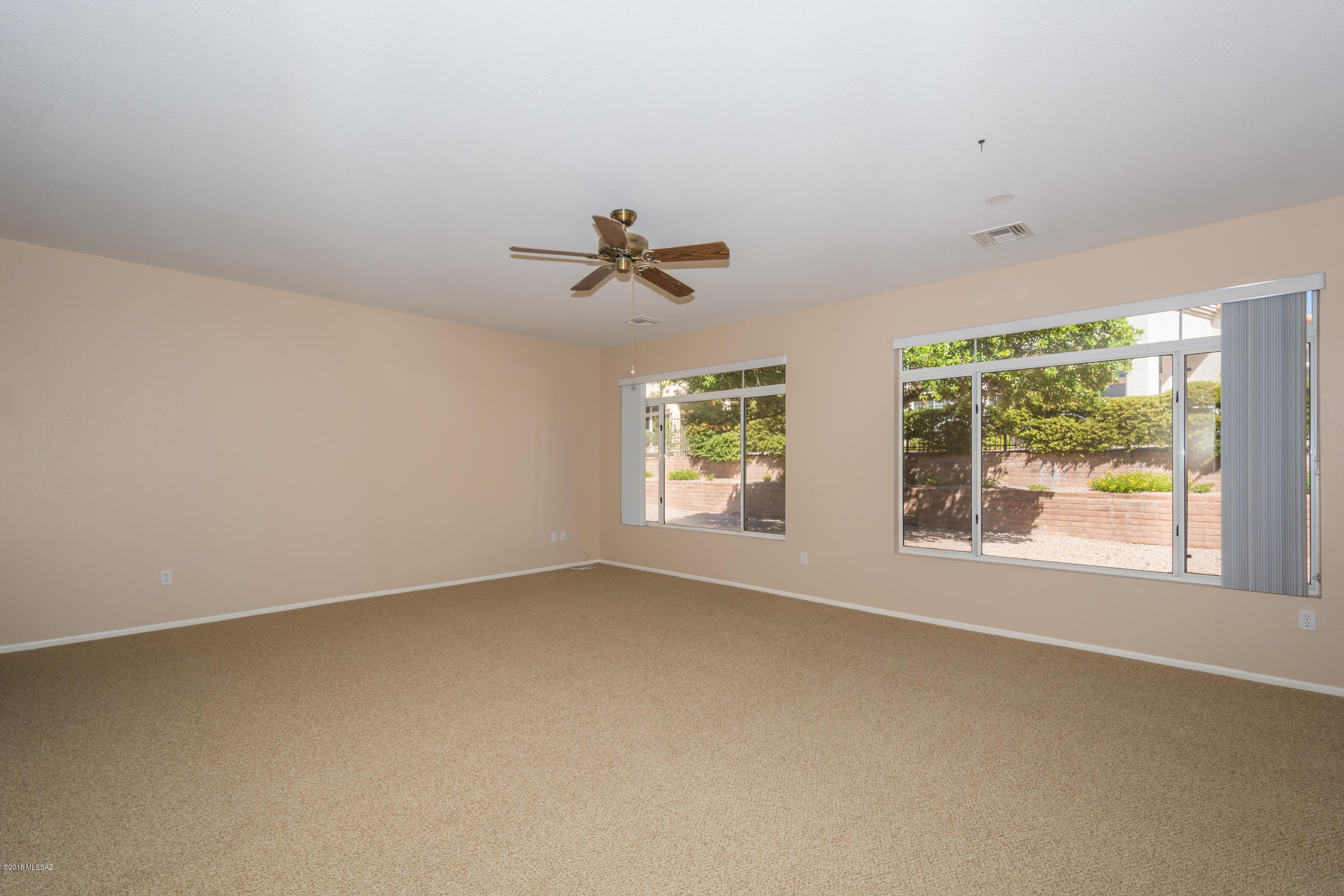 2325 East Coreopsis Way Tucson, AZ 85755 - Photo 7 of 34