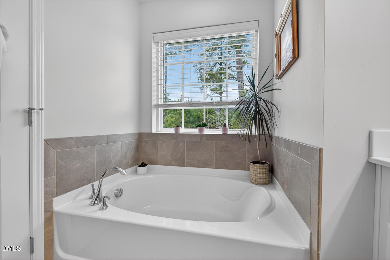 1355 Southpoint Trail Durham, NC 27713 - Photo 34 of 44 38