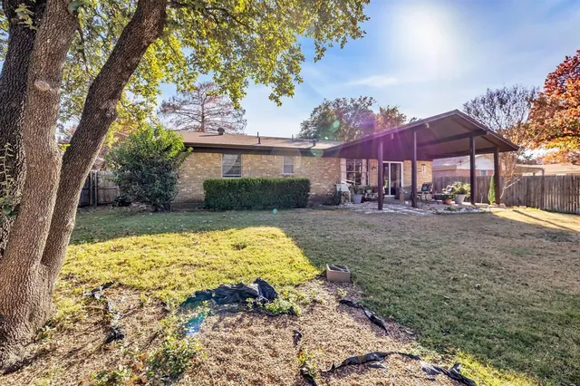 $260,000 | 2012 York Drive, Edgecliff Village, TX 76134