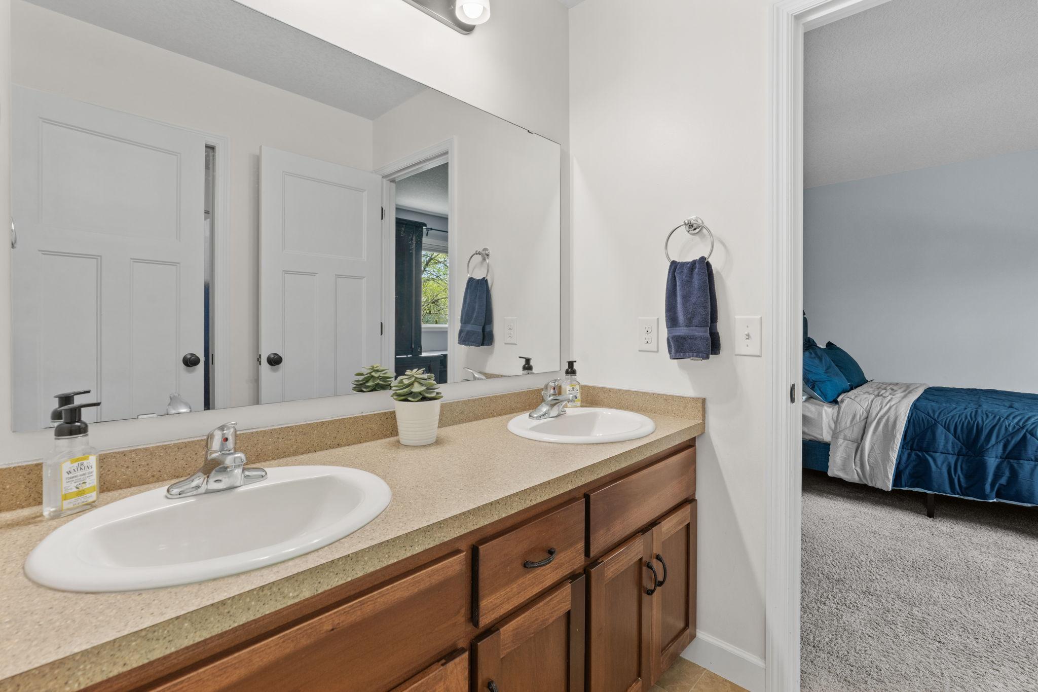 3617 Favorite Court Minnetonka, MN 55305 - Photo 19 of 29