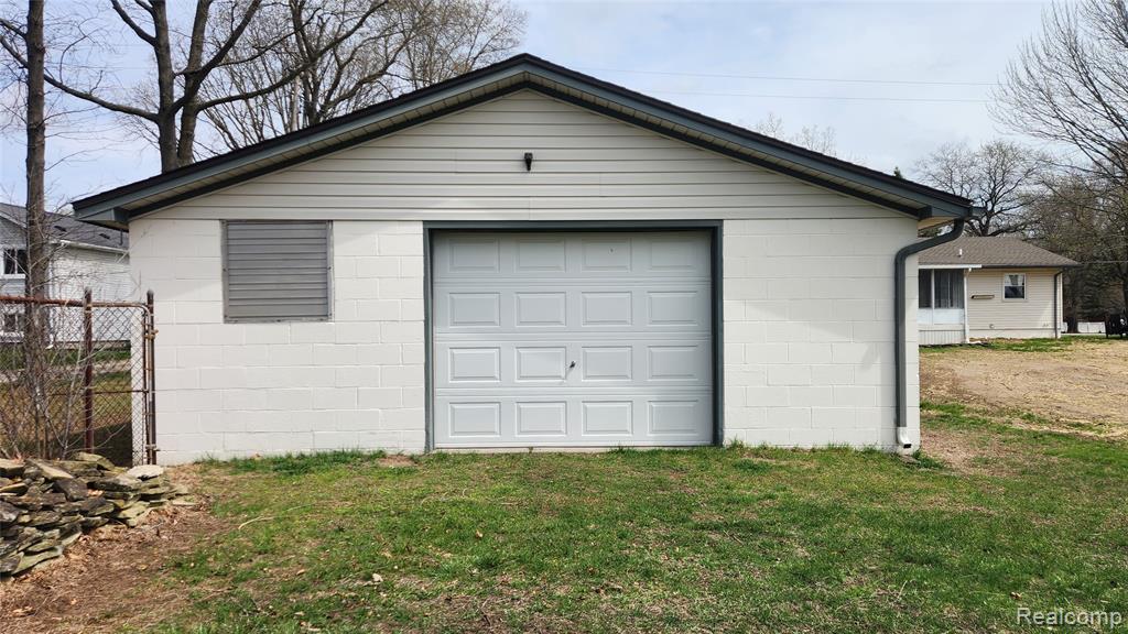 26250 Inkster Road Flat Rock, MI 48134 - Photo 36 of 40