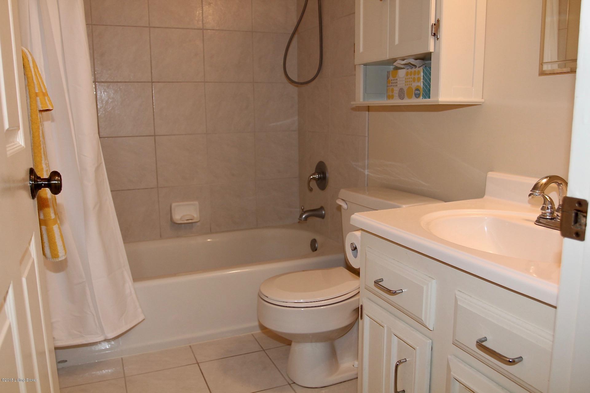 300 Fairmeade Road Louisville, KY 40207 - Photo 30 of 37 IMG_0175