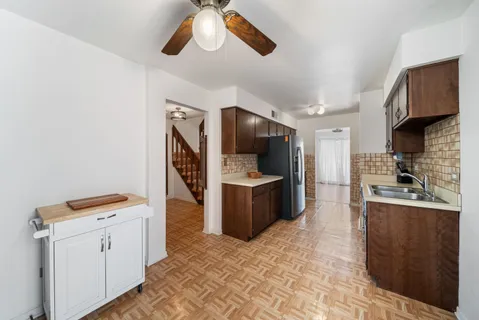 $325,000 | 302 Linden Lane, Wheeling, IL 60090