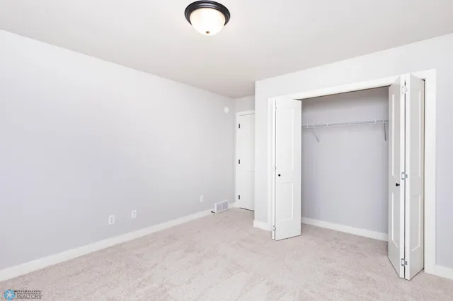 $2,400 | 6718 68th Street South, Horace, ND 58047