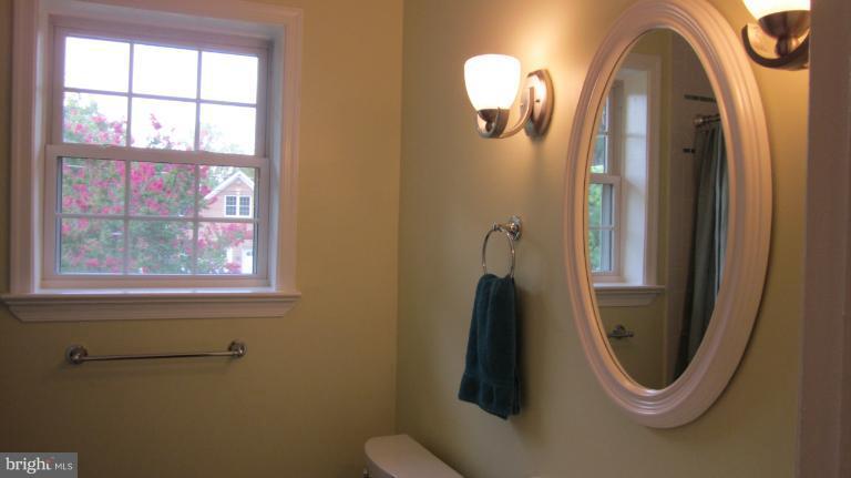 3413 Sharon Chapel Road Alexandria, VA 22310 - Photo 11 of 23 Bath