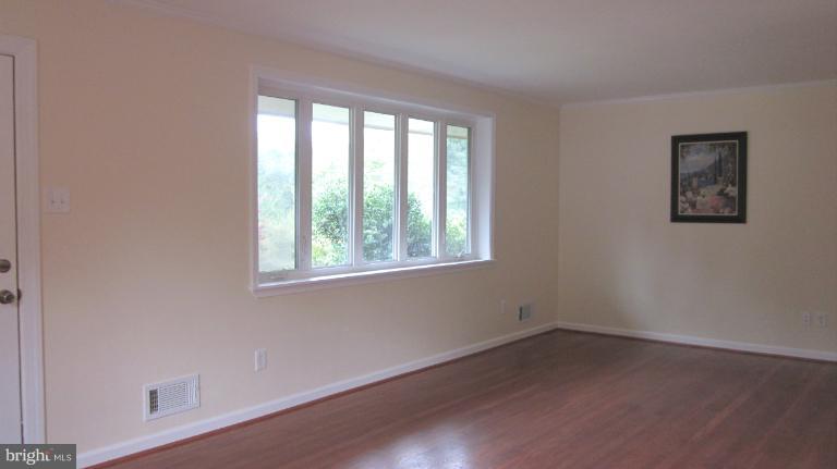 3413 Sharon Chapel Road Alexandria, VA 22310 - Photo 21 of 23 Interior (General)