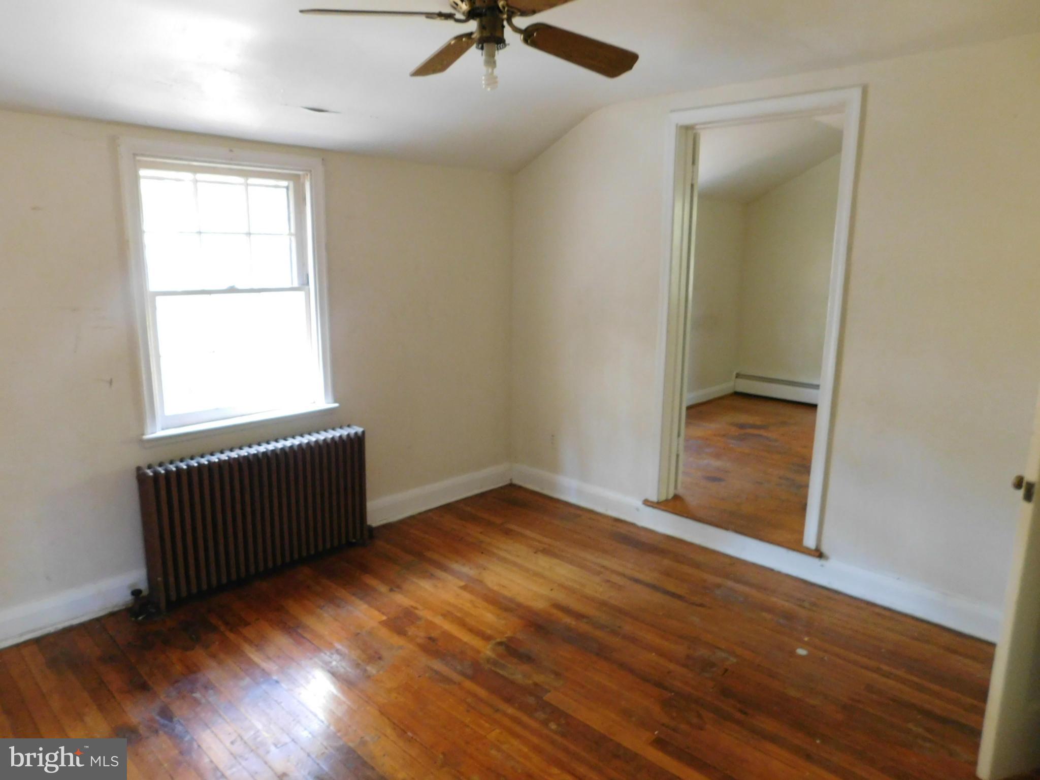 3611 Landbeck Road Baltimore, MD 21207 - Photo 8 of 26 Bedroom