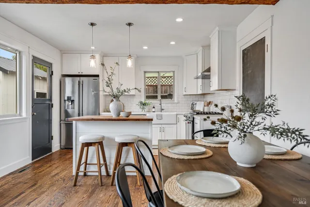 $985,000 | 1021 McNear Avenue, Petaluma, CA 94952