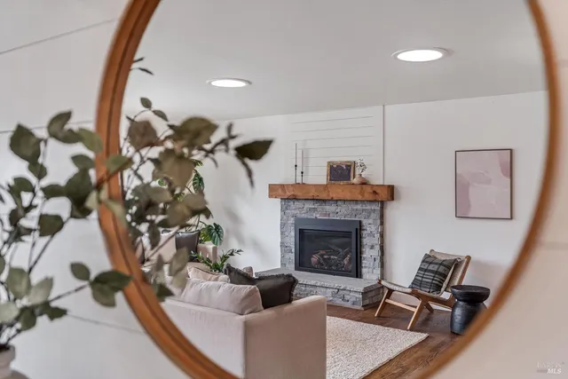 $985,000 | 1021 McNear Avenue, Petaluma, CA 94952