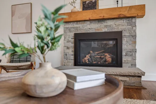 $985,000 | 1021 McNear Avenue, Petaluma, CA 94952