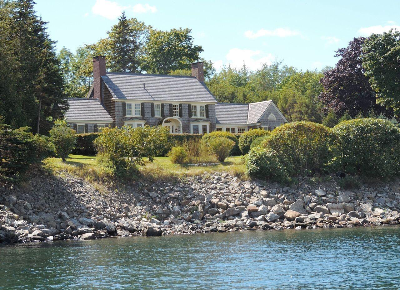 24 Shore Road Southwest Harbor, ME 04679 - Photo 4 of 31 W4-B-ME1667_0