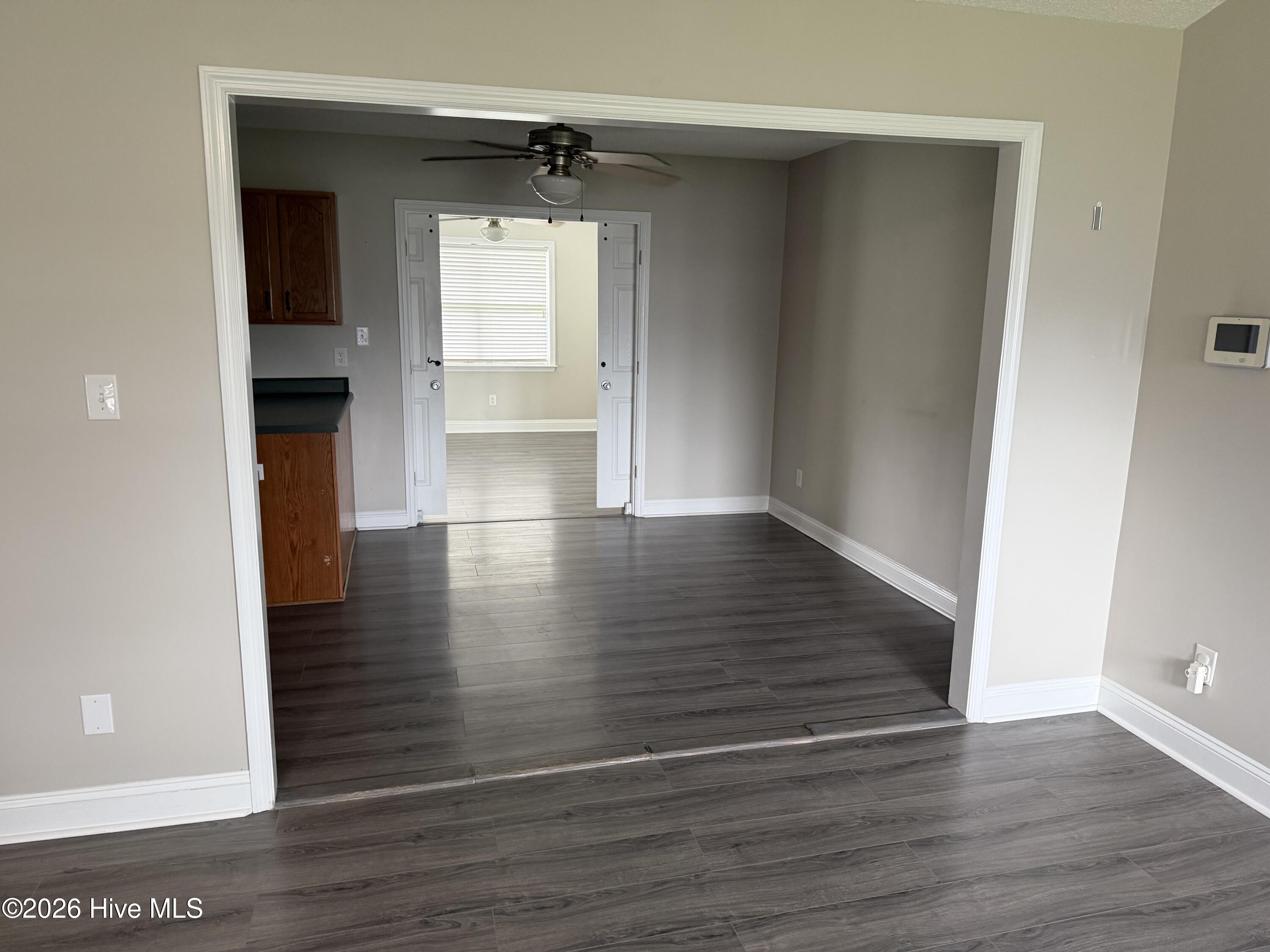 136 Annie Road Richlands, NC 28574 - Photo 4 of 20